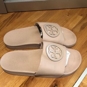 Tory Burch leather Slide Sandals so pretty worn once look new
